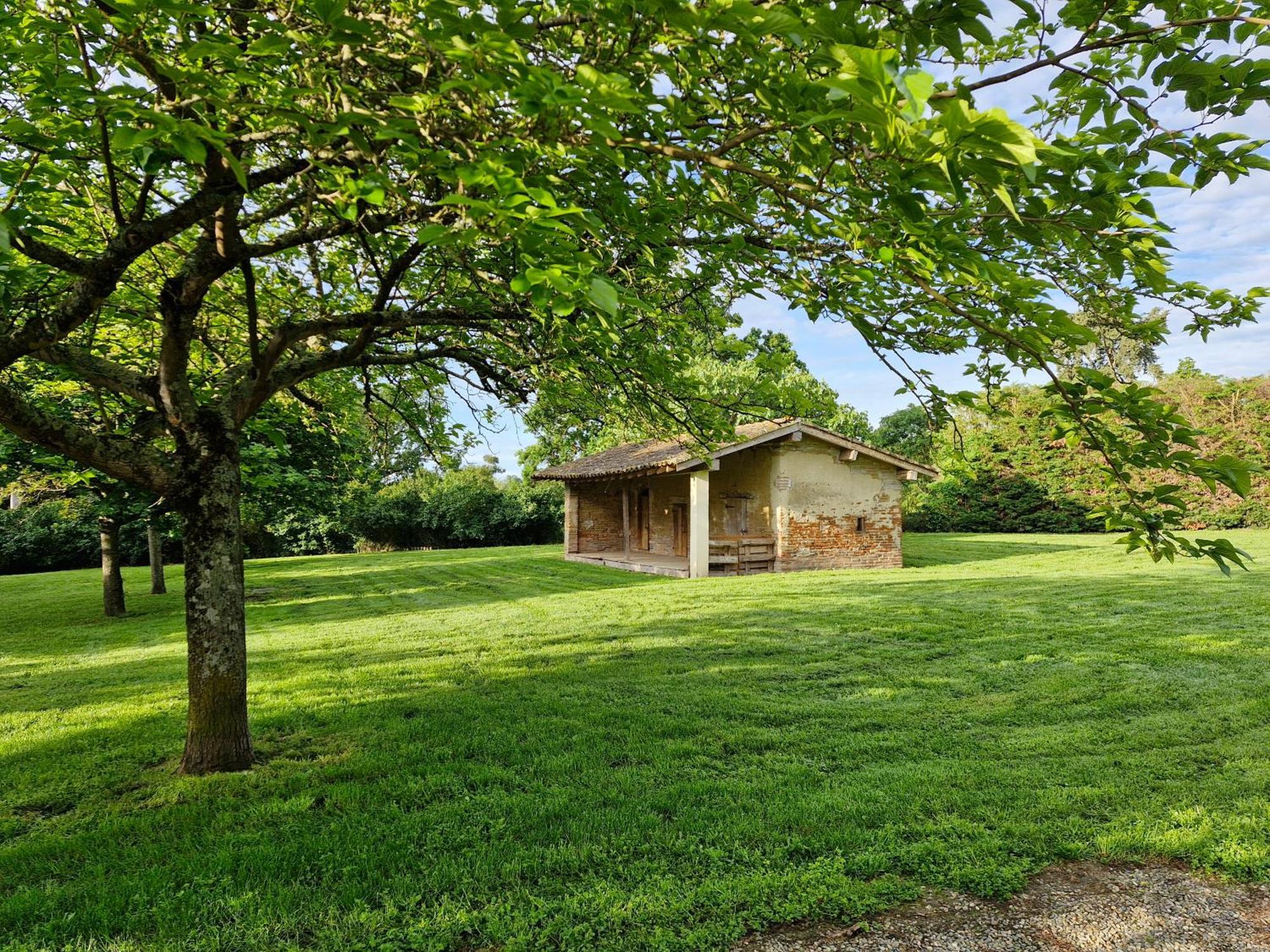 Domaine Le Clos Du Figuier Grisolles Bed & Breakfast